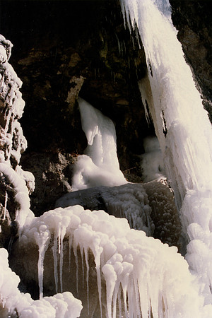 SS05202-0007.jpg